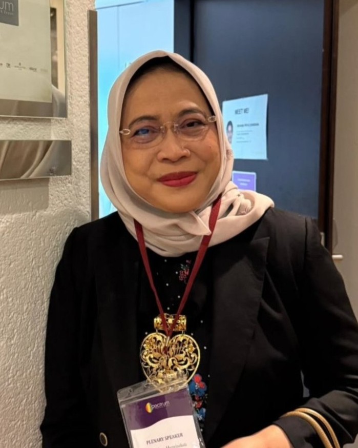 Dyah E. Herwindiati